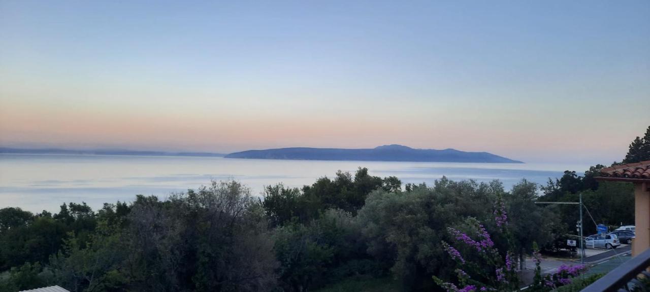 Apartments F&T Mošćenička Draga Buitenkant foto