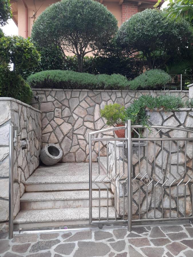 Apartments F&T Mošćenička Draga Buitenkant foto